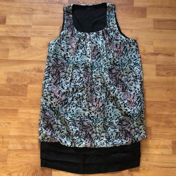 Size Medium Vero Moda Dress - Picture 1 of 5